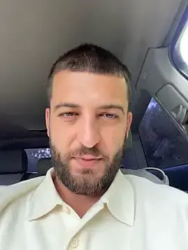 Stripchat Sex Cam of Pablo_Hornyguy95