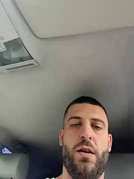 Stripchat Adult Webcam of Pablo_Hornyguy95
