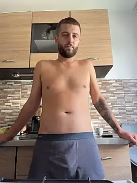 Stripchat Free Live Porn of Pablo_Hornyguy95