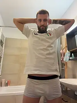 Stripchat Adult Webcams of Pablo_Hornyguy95