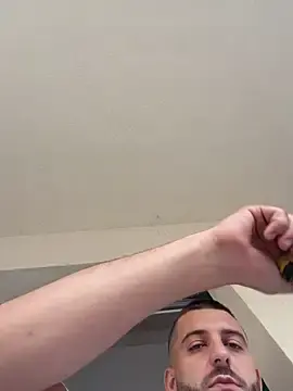 Stripchat Live Sex of Pablo_Hornyguy95