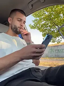 Stripchat Live Porn of Pablo_Hornyguy95