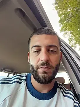 Stripchat Adult Webcam of Pablo_Hornyguy95