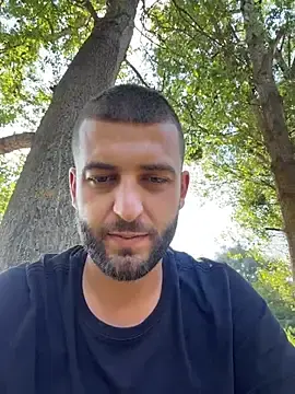 Stripchat Adult Webcam of Pablo_Hornyguy95