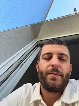 Stripchat Adult Webcam of Pablo_Hornyguy95