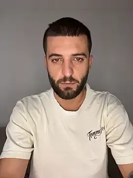 Stripchat Private Sex Chat of Pablo_Hornyguy95