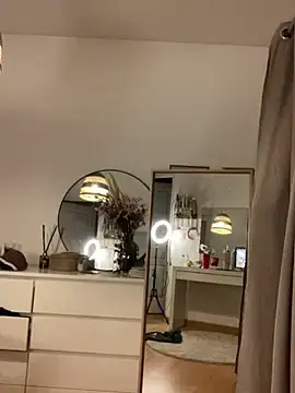 Stripchat Adult Video Chat of Petite_minette30