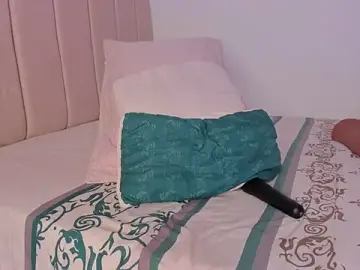 Stripchat Sex Cam of isa_bunny