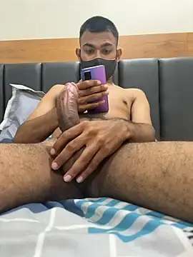 Stripchat Live Sex Cam of rajapo_1