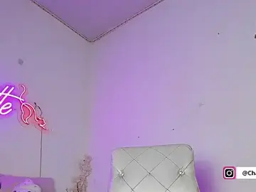 Stripchat Sex Cam of Charlotte_ro69