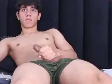 Stripchat Nude Webcam of MarcoAlexLatino