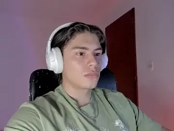 Stripchat Best live sex cam show of Giordano_Russo