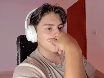 Stripchat Live Sex of Giordano_Russo