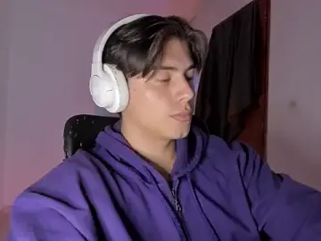 Stripchat Adult Video Chat of Giordano_Russo