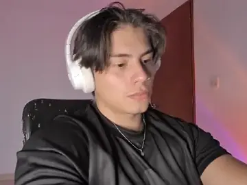 Stripchat Adult Webcams of Giordano_Russo