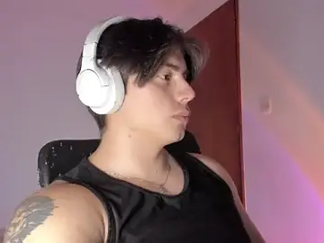 Stripchat Adult Video Chat of Giordano_Russo