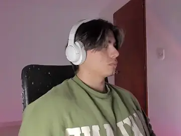 Stripchat Nude Webcam of Giordano_Russo