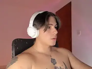 Stripchat Free Porn Cam of Giordano_Russo