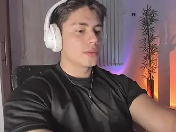 Stripchat Live Porn of Giordano_Russo