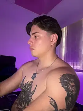 Stripchat Nude Webcam of Giordano_Russo