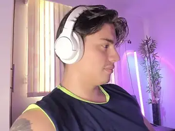 Stripchat Free Porn Cam of Giordano_Russo