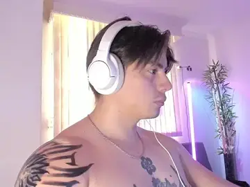Stripchat Free Porn Cam of Giordano_Russo