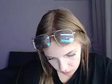 Stripchat Free Porn Cam of HitGyrl