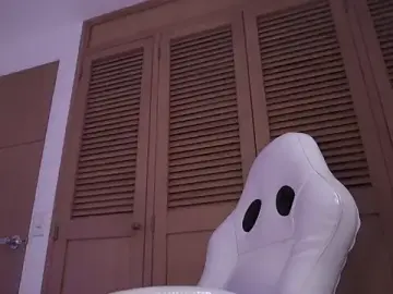 Stripchat Watch Live Sex Cams of bella_adams_