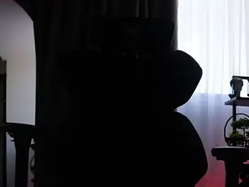 Stripchat Free Porn Cam of Max_cortes1