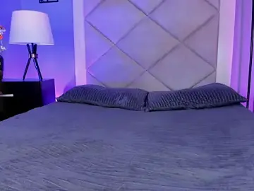 Stripchat Live Sex Cam of Noah__angel