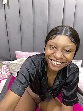 Stripchat Adult Webcam of LonelyQueenxx25