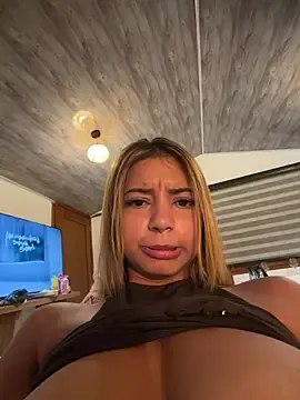 Stripchat Watch Live Sex Cams of belaa_1