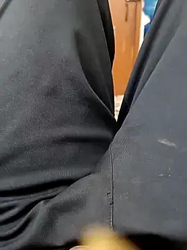 Stripchat Watch Live Sex Cams of wrong_man25