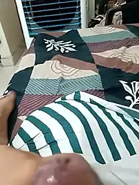 Stripchat Free Porn Cam of wrong_man25