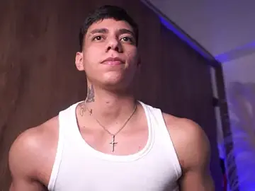 Stripchat Sex Cam of Josep_Davies