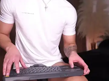 Stripchat Best live sex cam show of Josep_Davies