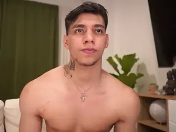 Stripchat Sex Cam of Josep_Davies