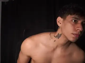 Stripchat Free Porn Cam of Josep_Davies