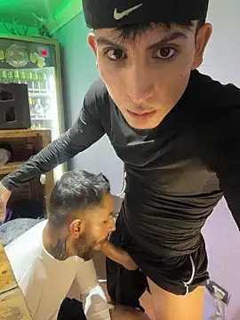 Stripchat Live Sex Cam of _Tomy08calderon