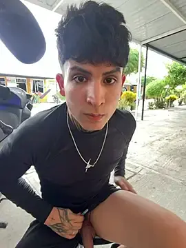 Stripchat Free Porn Cam of _Tomy08calderon