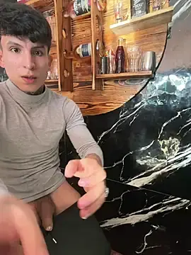 Stripchat Free Porn Cam of _Tomy08calderon