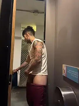 Stripchat Adult Webcam of _Tomy08calderon