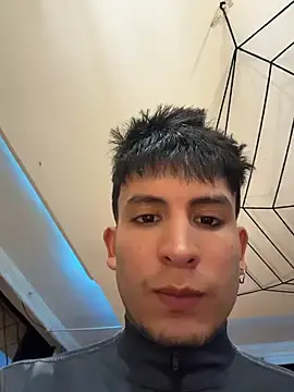 Stripchat Sex Cam of _Tomy08calderon