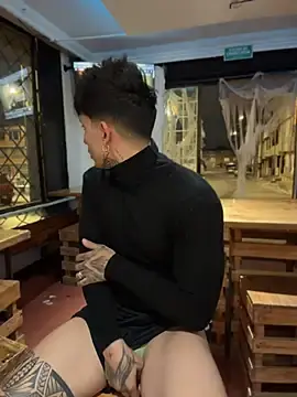 Stripchat Watch Live Sex Cams of _Tomy08calderon
