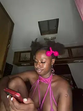 Stripchat Live Sex of TinyBlazian901