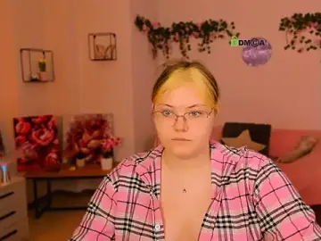Stripchat Live Sex of nikole_kitt