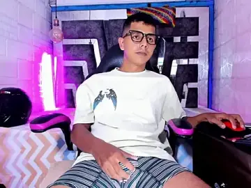 Stripchat Live Sex of g_lincoln