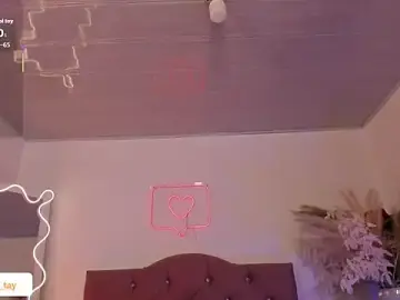 Stripchat Free Live Porn of Amara_tay