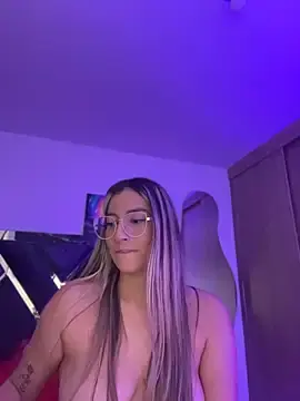 Stripchat Adult Webcam of Issabela_G1