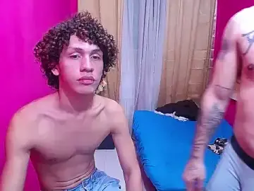 Stripchat Live Sex of hugecocks_hot